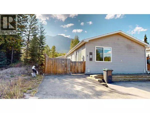 Elkford, BC V0B1H0,9 Deerborne Drive
