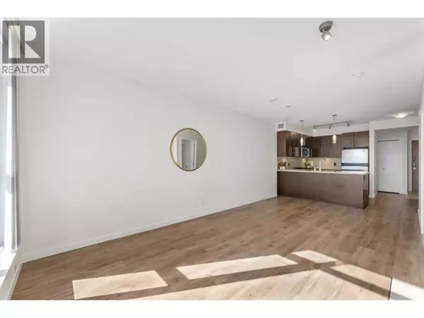 Kelowna, BC V1Y9Y9,1075 Sunset DR #1404