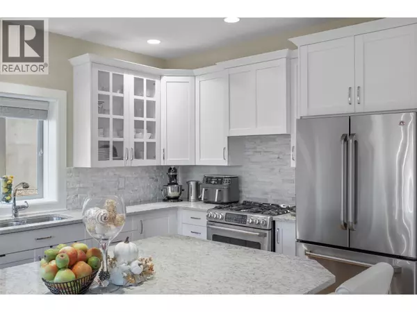 Kamloops, BC V2C6S6,15 Hudson's Bay TRL #820