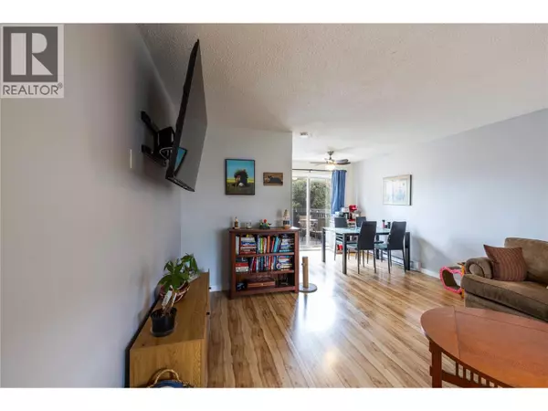 Kamloops, BC V2E2A5,1605 Summit DR #75