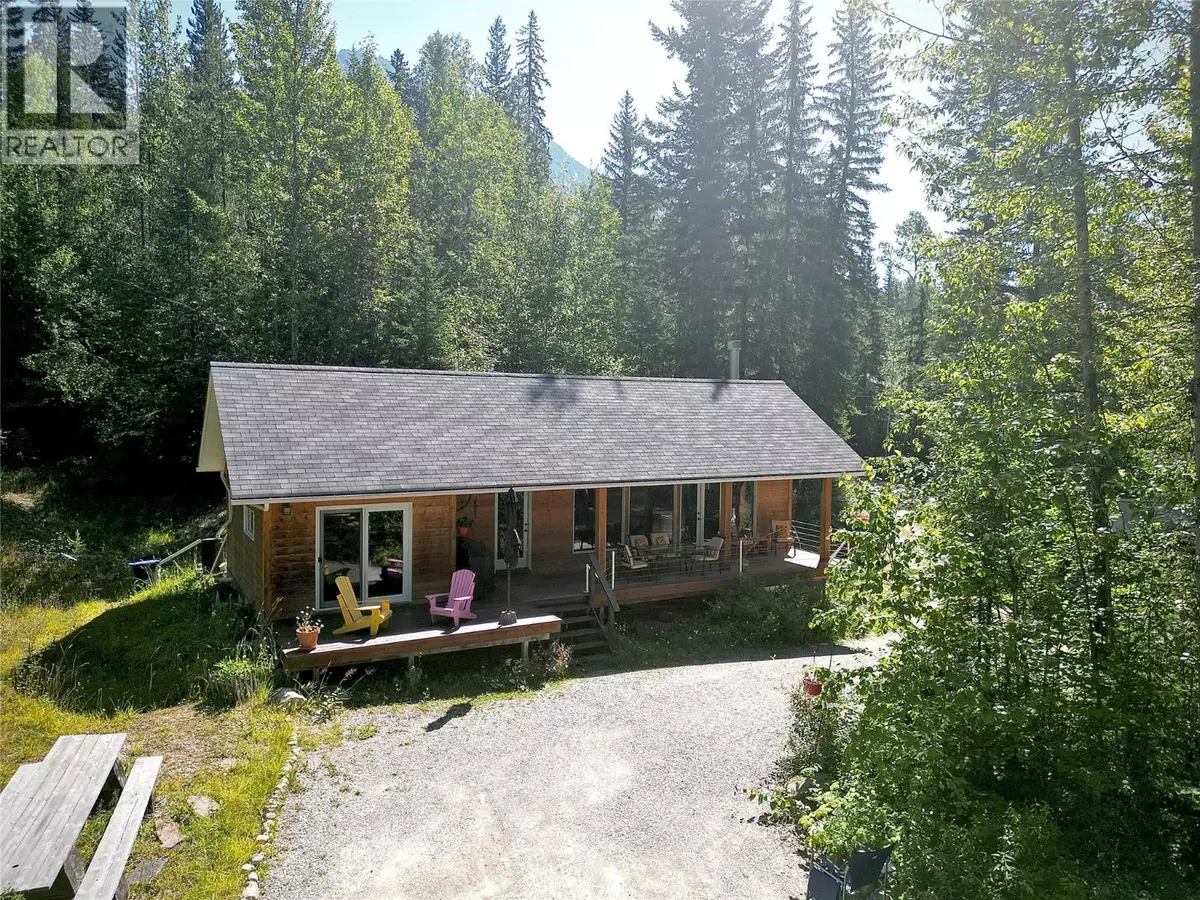 Golden, BC V0A1H1,1427 Hartley Road