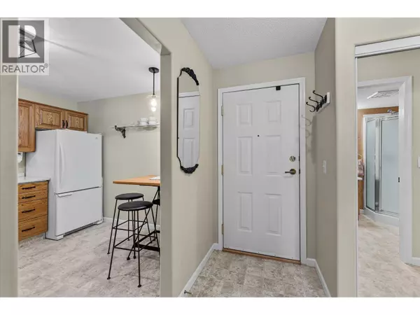 Kelowna, BC V1Y9P1,980 Glenwood AVE #103