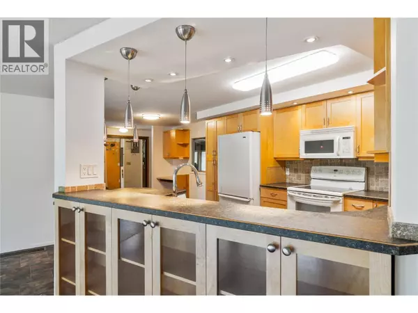 Blind Bay, BC V0E1H1,2662 CENTENNIAL Drive