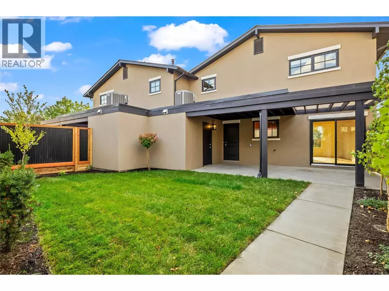 2957 Conlin CT #3, Kelowna, BC V1Y7S7