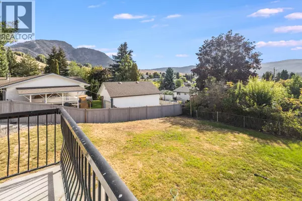 Kelowna, BC V1P1L7,1843 Golbeck Court