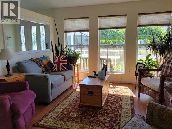 Armstrong, BC V4Y2B4,3620 Patten DR #4