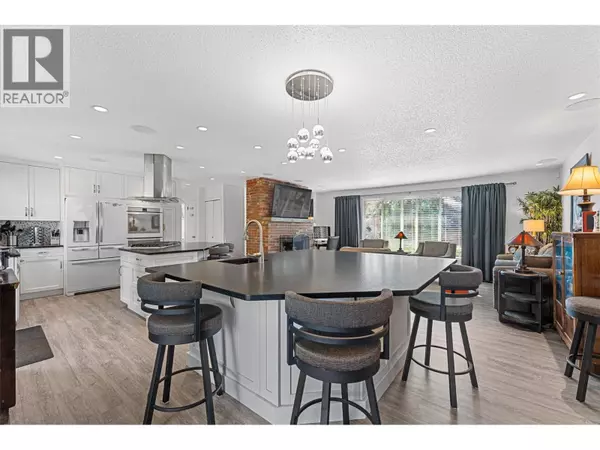 Kelowna, BC V1Y8C5,992 Grenfell Court