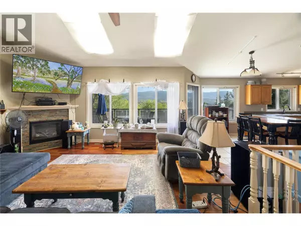 Kelowna, BC V1V1N1,2391 Nahanni Court