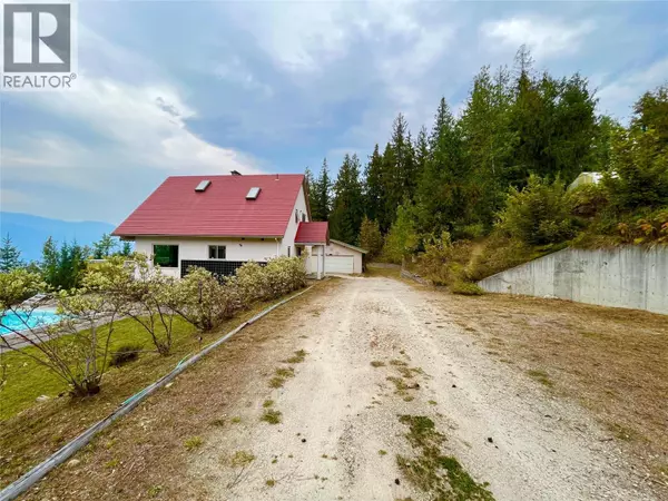 Nakusp, BC V0G1R1,455 Crescent Bay Road