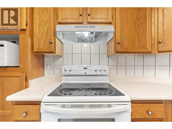 Salmon Arm, BC V1E1J8,250 5 ST Southeast #314