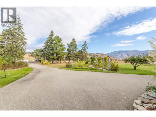 Oliver, BC V0H1T5,101 Knippelberg Road
