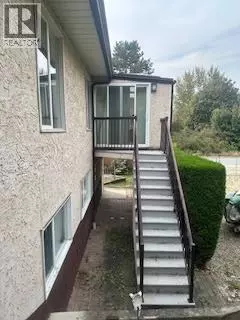 Salmon Arm, BC V1E1Y9,2455 5TH Avenue NE