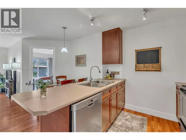 Penticton, BC V2A2V6,246 HASTINGS AVE #216