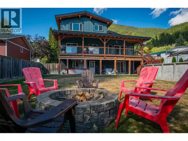 422 VIEW Street, Kaslo, BC V0G1M0