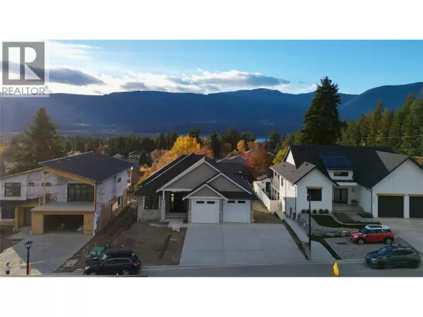1905 35 Street NE, Salmon Arm, BC V1E1M9