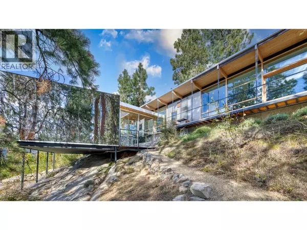 2843 Arawana Place, Naramata, BC V0H1N0