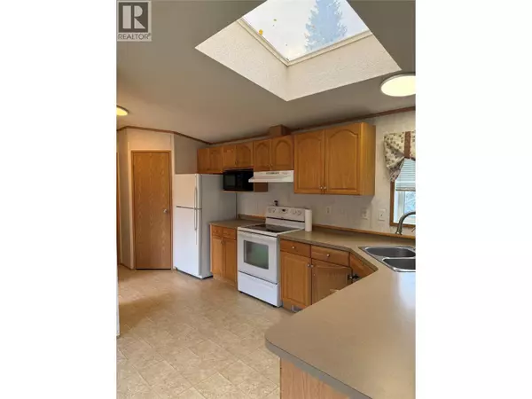 Tumbler Ridge, BC V0C2W0,155 Pinewood Crescent