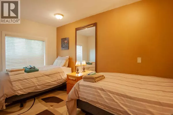 Rossland, BC V0G1Y0,417 Copper Road