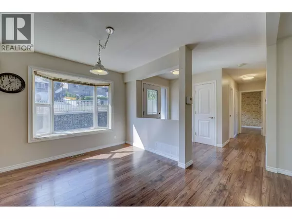 Kamloops, BC V2B6E5,880 WOODHAVEN Drive