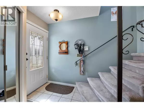 Kamloops, BC V2B5A9,820 Ollek Street