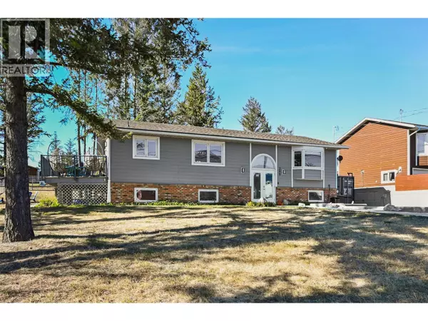 208 7TH Avenue, Invermere, BC V0A1K4