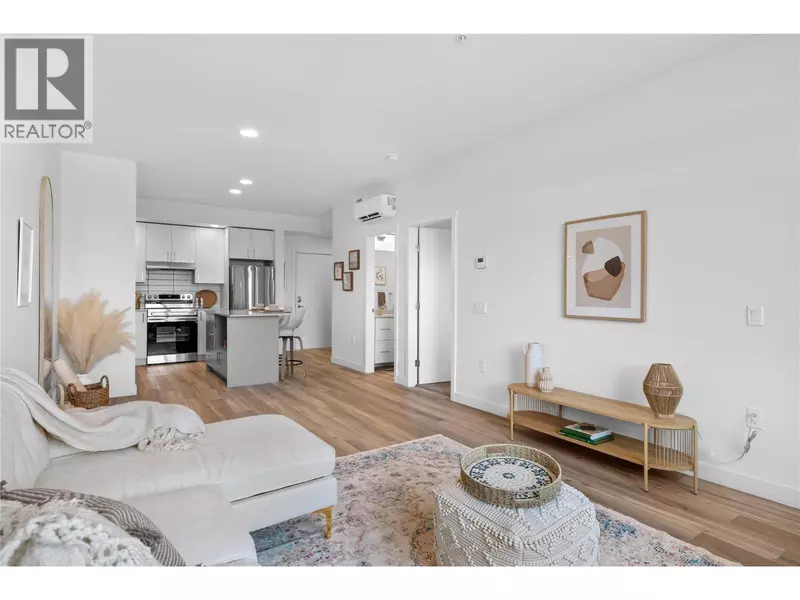 1111 Frost RD #313, Kelowna, BC V1W0G8