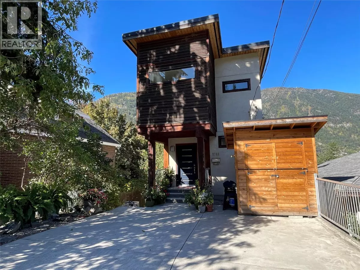 Nelson, BC V1L4C1,1211 Front Street