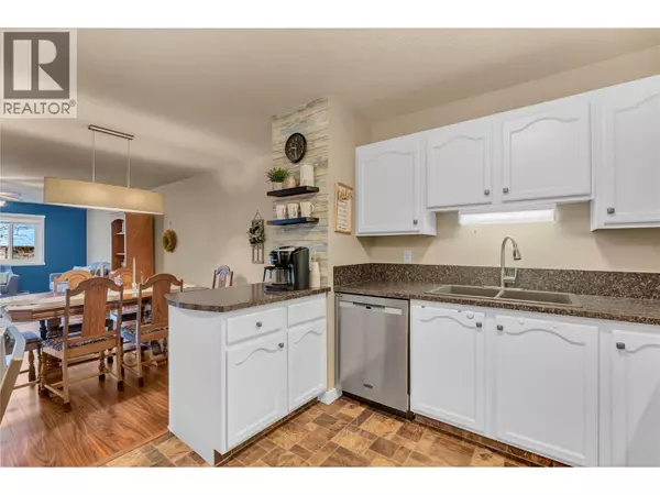 Penticton, BC V2A7M6,1820 ATKINSON ST #207