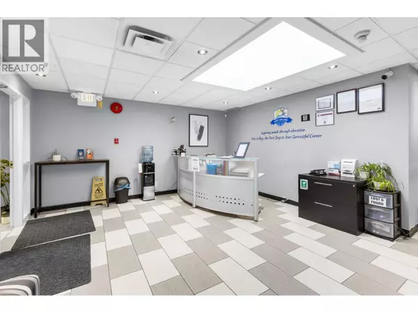 Kelowna, BC V1Y6J6,532 Leon AVE #200