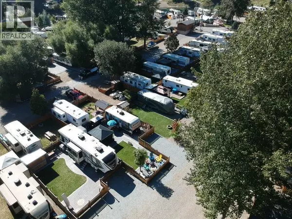 55 Cottonwood Drive N, Lee Creek, BC V0E1M4