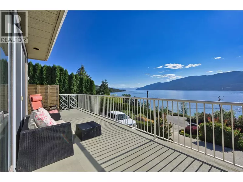 12975 Pixton Road, Lake Country, BC V4V1C9