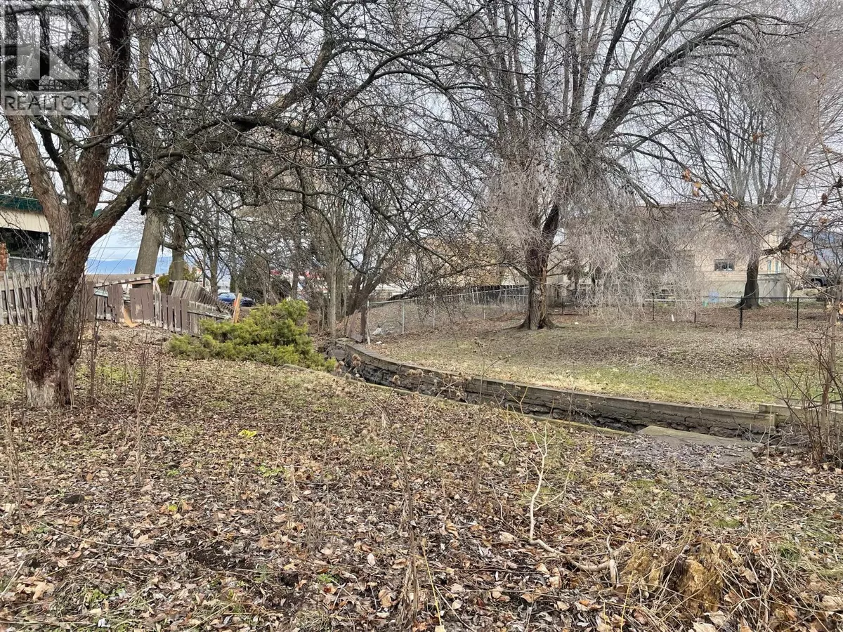 Vernon, BC V1T5W8,2404 34 Street