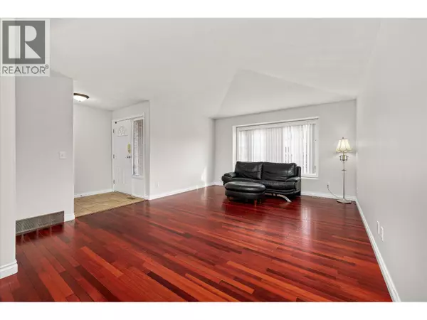 Kelowna, BC V1Z3L5,2306 Devon Court