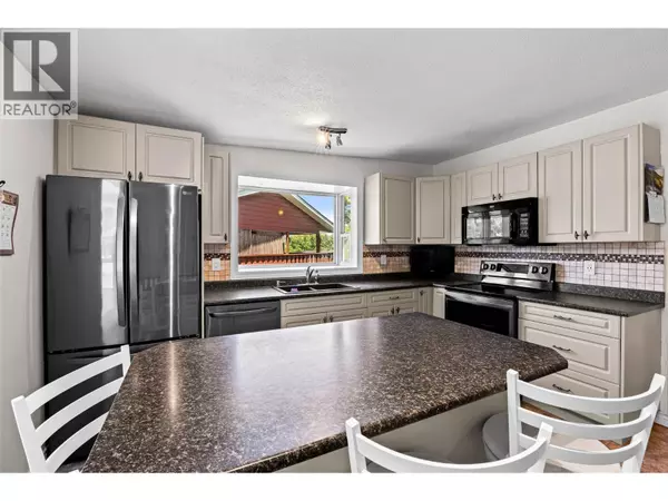 Kamloops, BC V2E1H2,135 Whiteshield Crescent