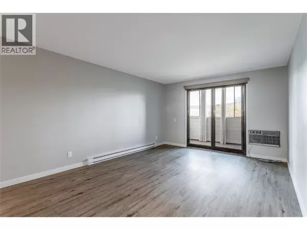 Kelowna, BC V1Y8B3,1915 Pacific CT #407