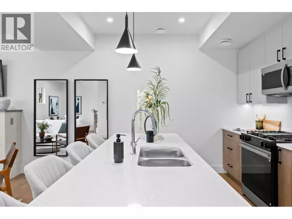 Kelowna, BC V1Y8J1,1463 Inkar RD #2
