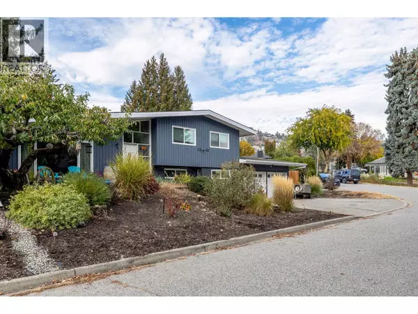 Kelowna, BC V1H4H9,1532 Pinehurst Crescent