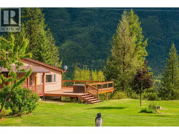 Castlegar, BC V1N4T5,2396 NAULT Road