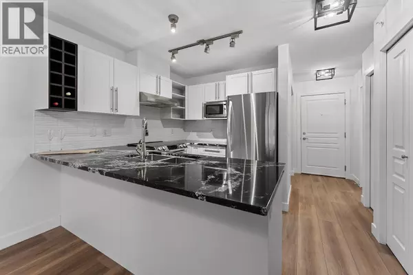 Kelowna, BC V1Y9Z2,1099 Sunset DR #424