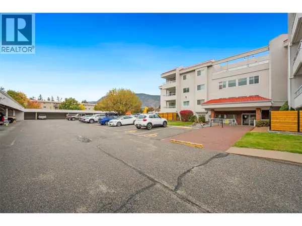 Penticton, BC V2A3V5,284 YORKTON AVE #404