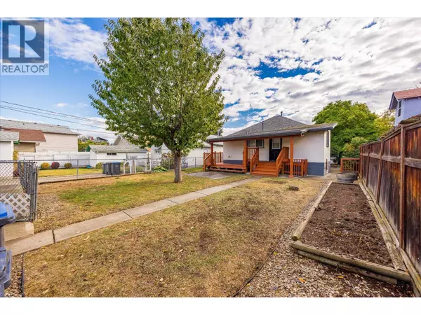 Kelowna, BC V1Y6Z7,836 Cawston Avenue