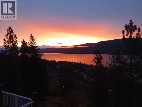 4450 Ponderosa DR #204, Peachland, BC V0H1X5