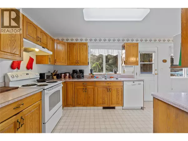 Salmon Arm, BC V1E2E7,1660 15 Avenue SE