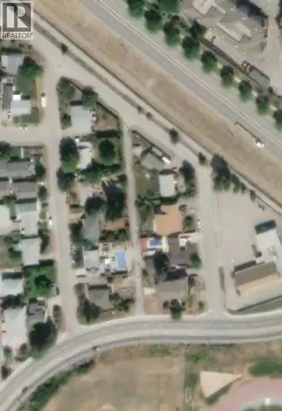 1722 Bernard Avenue, Kelowna, BC V1Y6S2