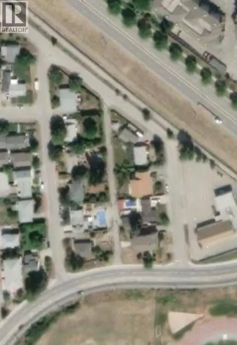 1722 Bernard Avenue, Kelowna, BC V1Y6S2