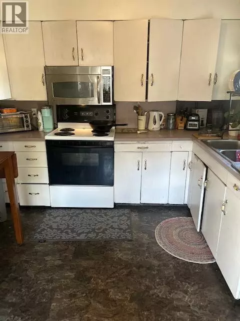 Kelowna, BC V1W3K1,3531 Lakeshore Road