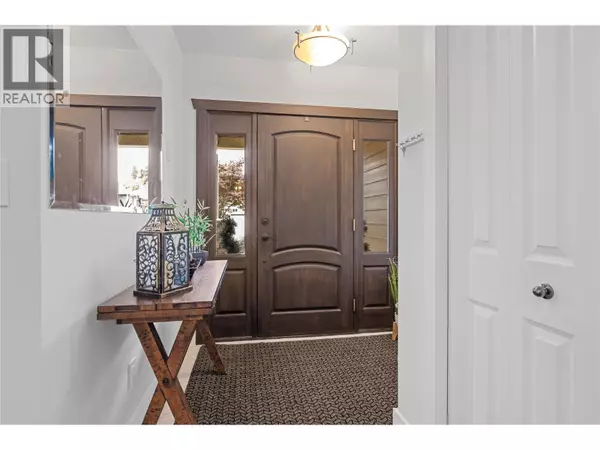 Salmon Arm, BC V1E0A7,1581 20 ST Northeast #14