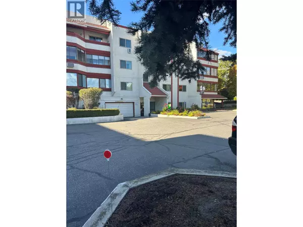 Kelowna, BC V1Y8T4,2110 Hoy ST #306
