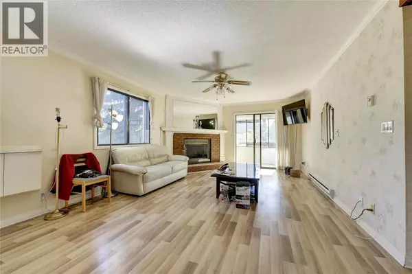 Kelowna, BC V1Y6P7,1075 Bernard AVE #214