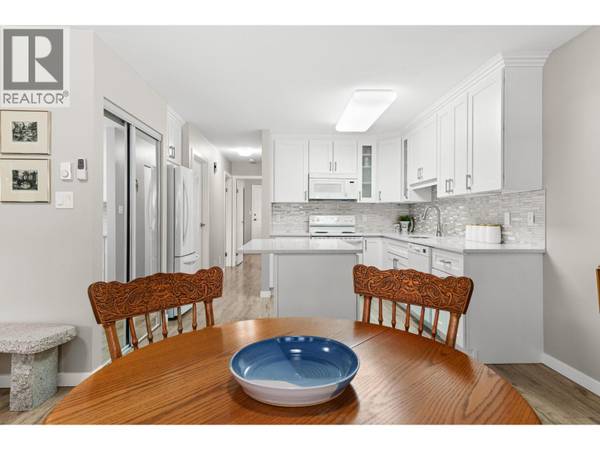 Penticton, BC V2A8A8,2235 BASKIN ST #115